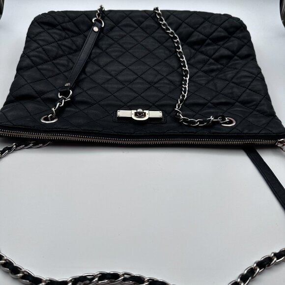 DKNY Bag Leather Quilted Black with Gold Hardware and Gold Chain Shoulder Straps - Picture 8 of 16